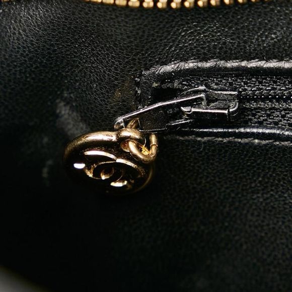 Chanel Matelasse Reissue Tote Gold Hardware Tote Bag Black Caviar Skin - Picture 7 of 8